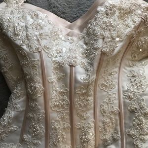 David’s bridal wedding dress